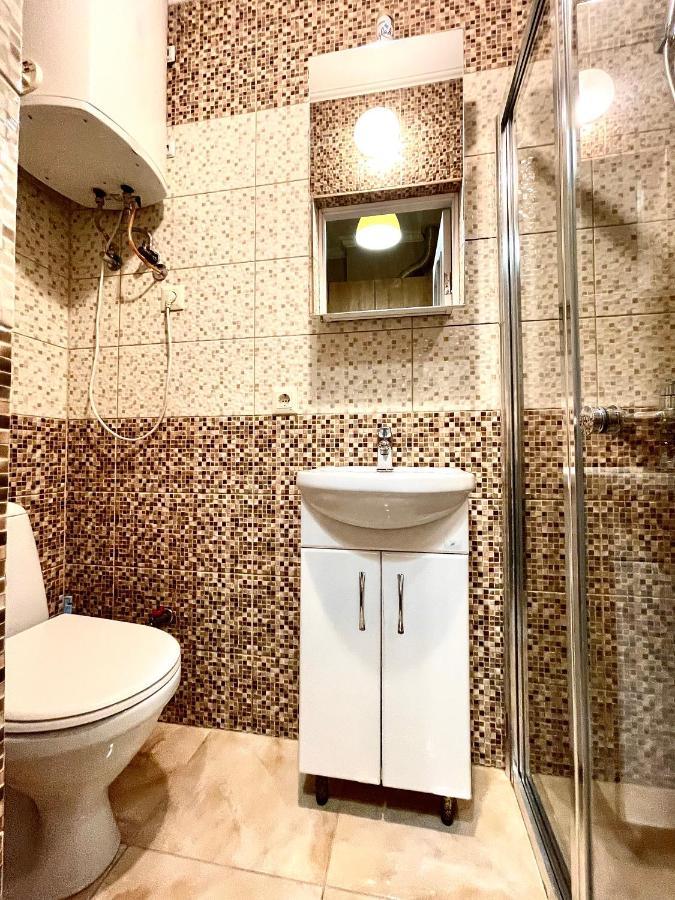 Stare Misto Apartment Lviv Bagian luar foto